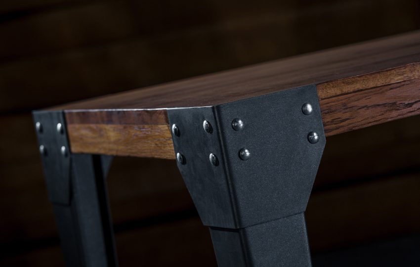 Furniture Logam