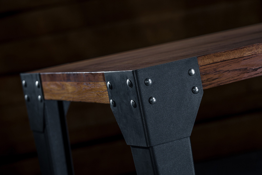 Furniture Logam