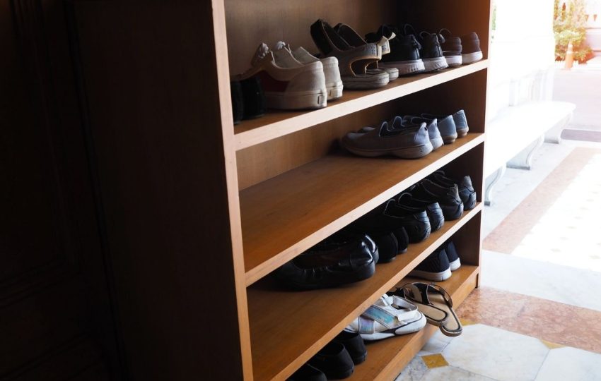Lemari Sepatu