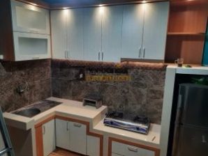 Kitchen Set Letter L Two Tone Beige Minimalis Concept Blockboard Finishing HPL - Ibu Dewi Andriana