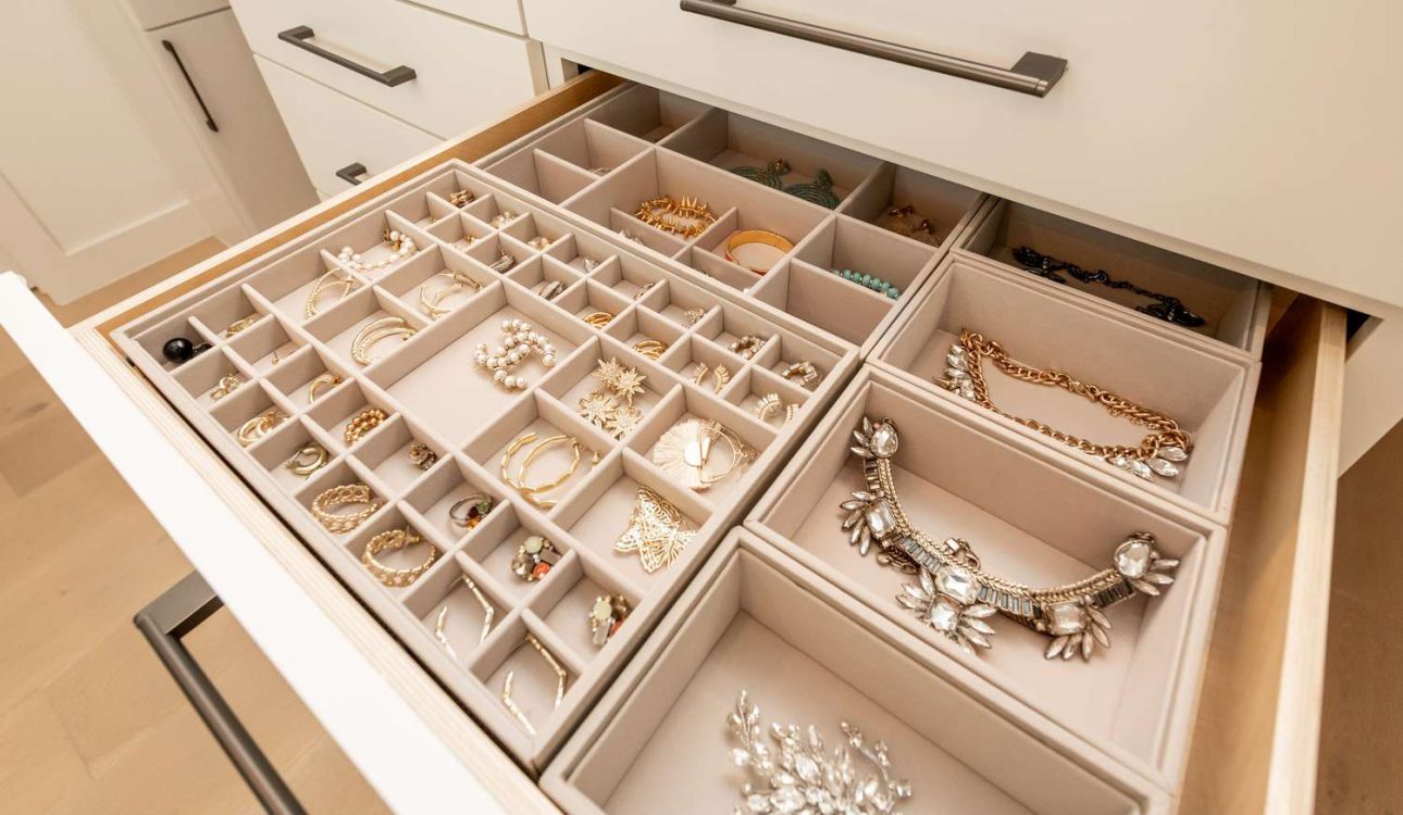 Jasa Furniture Custom