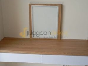 Meja Rias Simple Elegan Kokoh Blockboard Finishing HPL - Ibu Eny