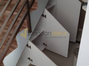 Lemari Bawah Tangga Storage Kabinet Modular Blockboard Finishing HPL - Ibu Vania