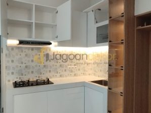 Kitchen Set Kabinet Atas Bawah Blockboard Finishing HPL Kombinasi Lemari Kaca - Ibu Eny